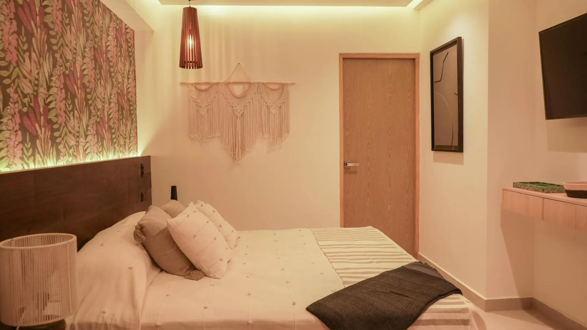Hotel Macondo Quinta Avenida Residences Playa del Carmen