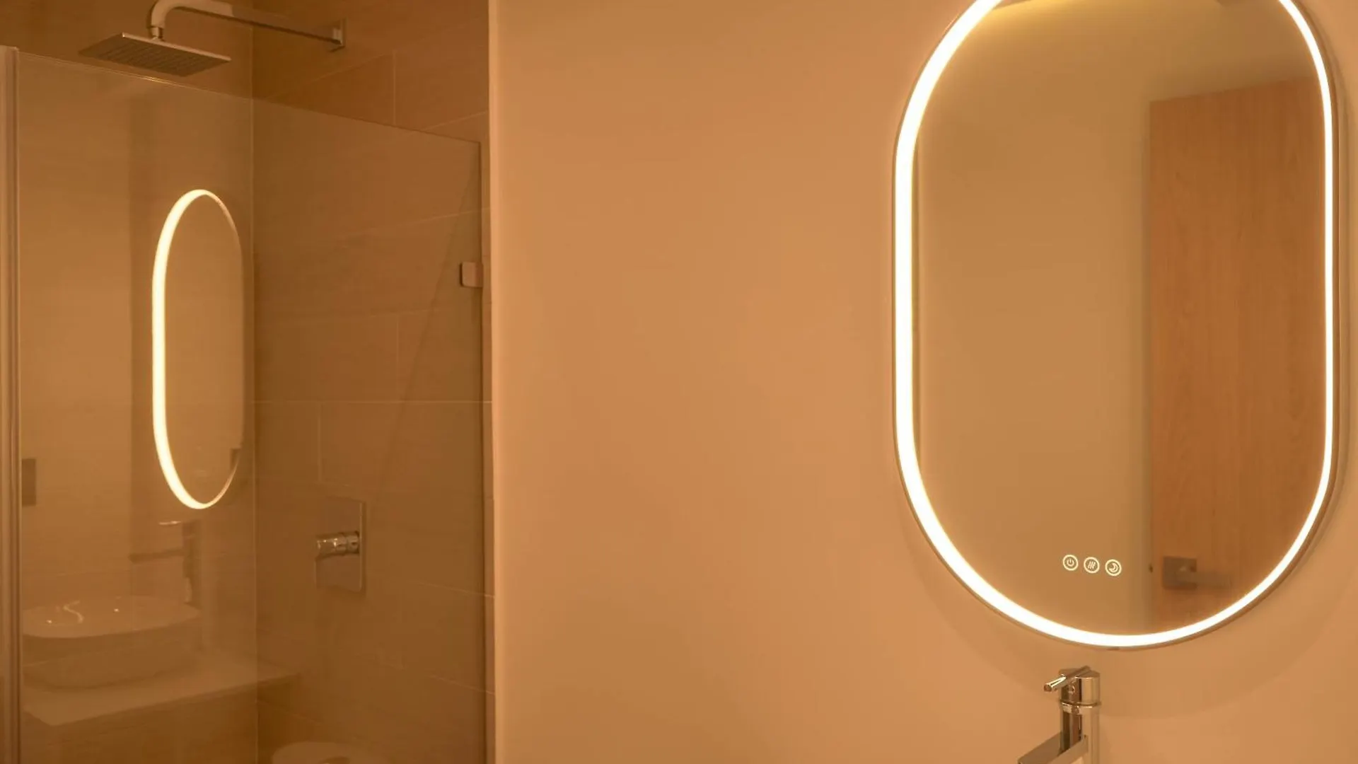 Macondo Quinta Avenida Residences プレヤデルカーメン ホテル